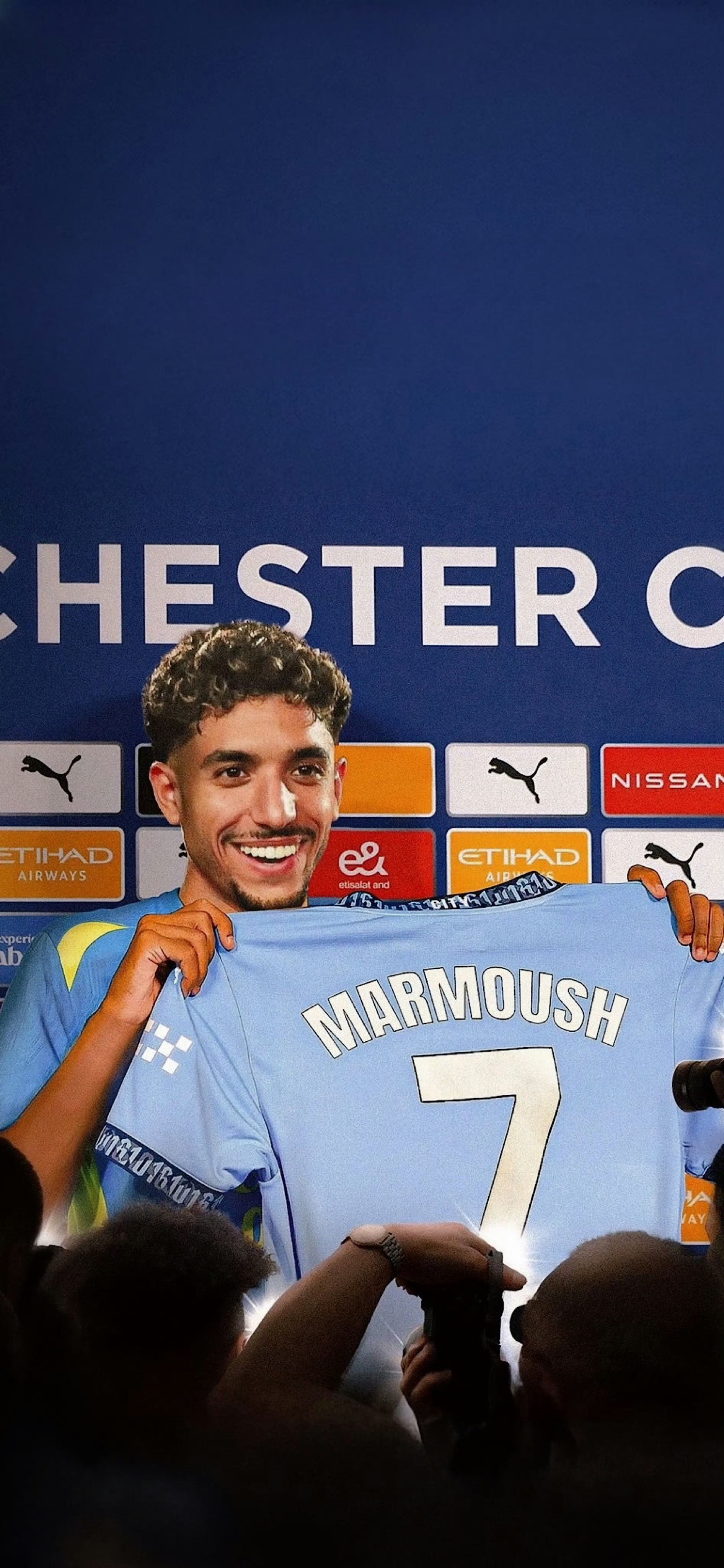 法兰克福迎英超关键赛，清晨完成体检，信心回归，资深球员宣示担当的简单介绍