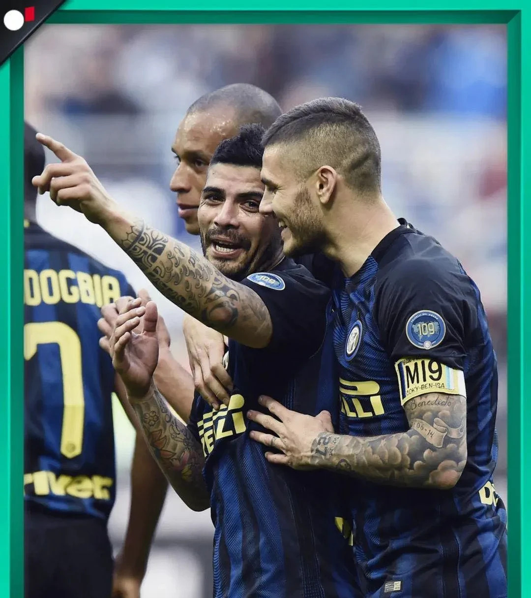 包含集结日突围战来临；AC米兰围绕德国杯单刀错失；引发热议；更衣室氛围转暖的词条