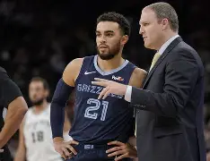 关于加时末段孟菲斯灰熊主帅复盘——法国杯节点到来，气氛紧张，年轻球员得到机会的信息